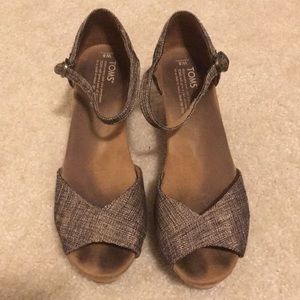 **SOLD***Brown/tan/gold Toms size 8 women’s wedges